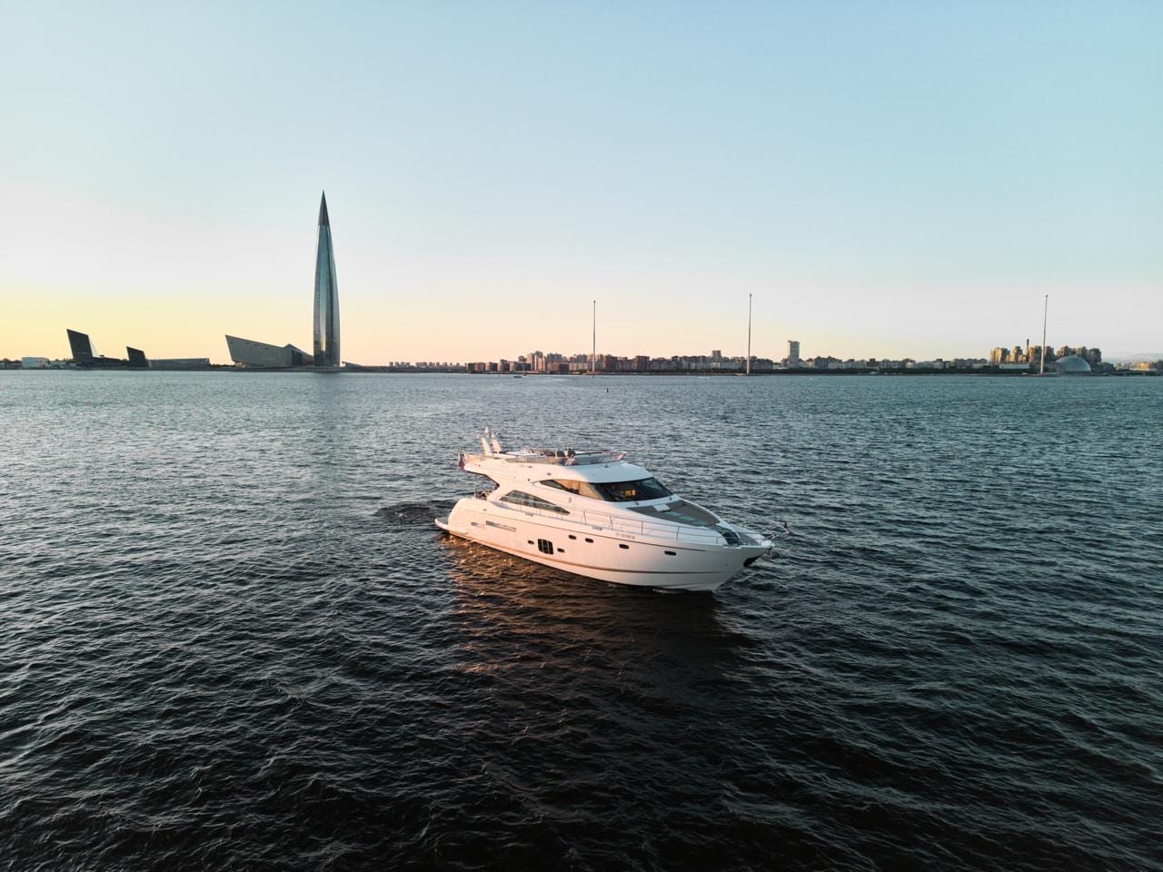 Fairline 65
