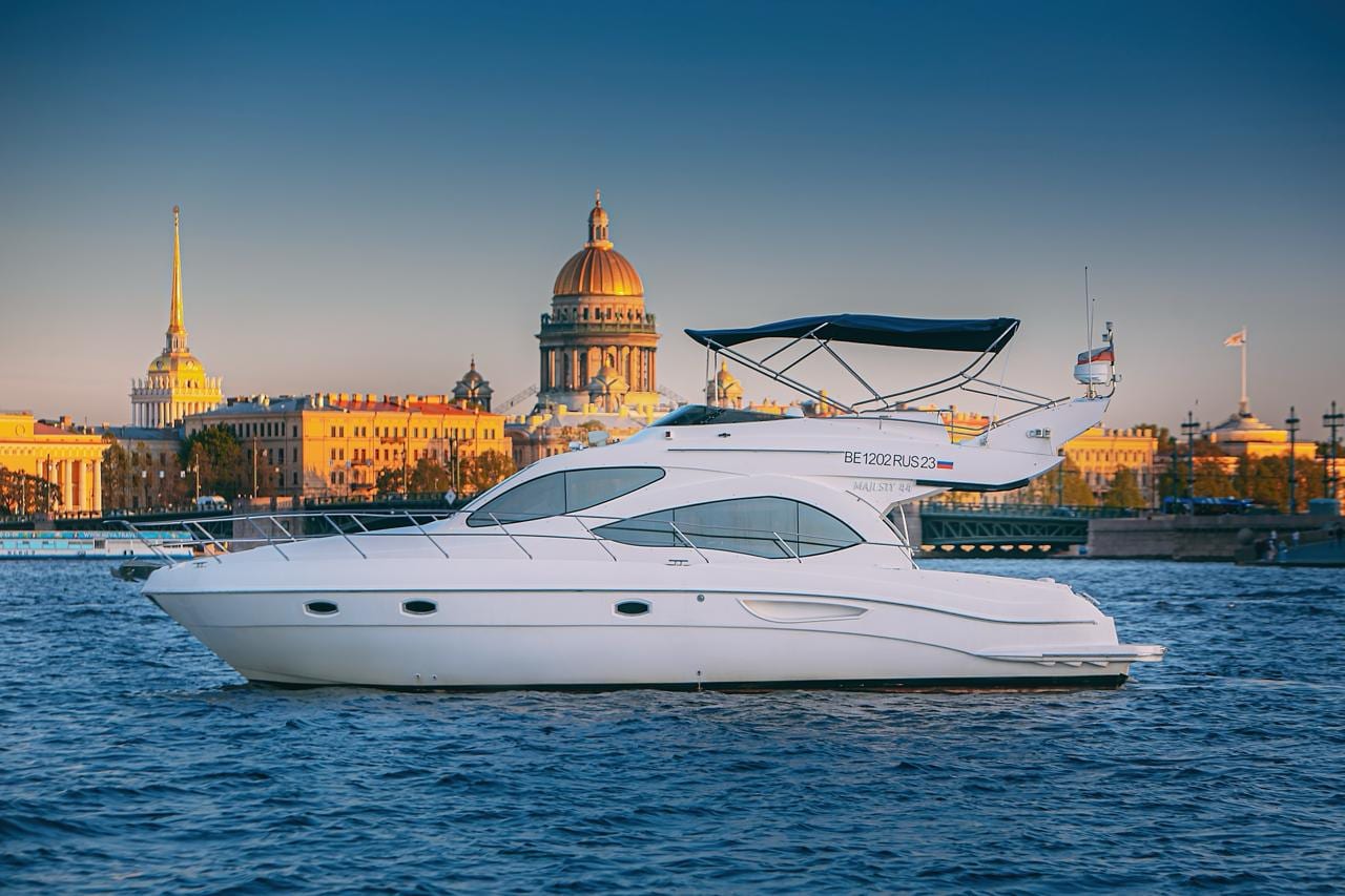 Majesty 44